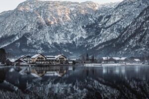 静かなカフェで楽しむ東京デートのおすすめスポットは？