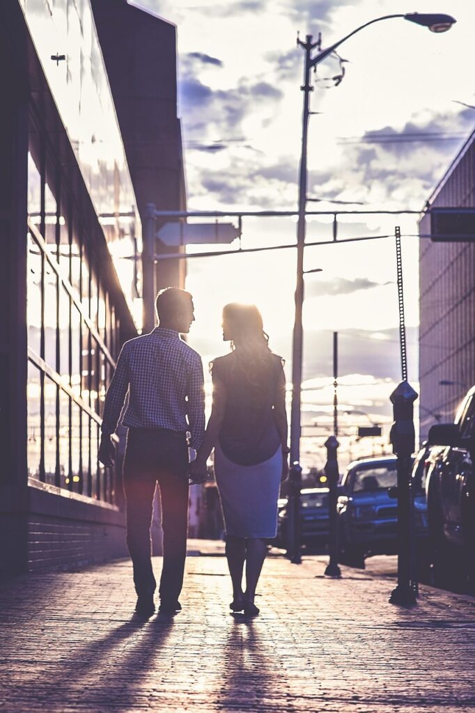 六本木で楽しむ夜のデートスポットは？