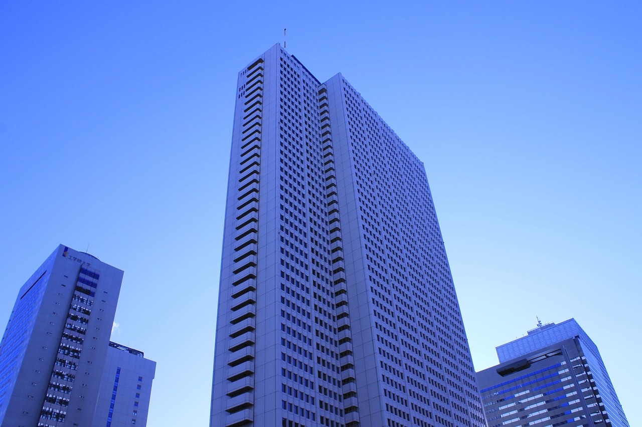 新宿で楽しむ夜のデートプランは？