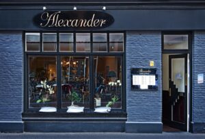 東京でのプロポーズに最適な個室レストランと夜景はどこ？