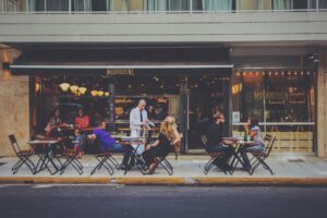 東京で彼女と行くデートの食事の注意点は？