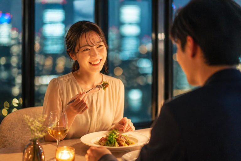 東京で会話しやすいデート向きの店はどこ？